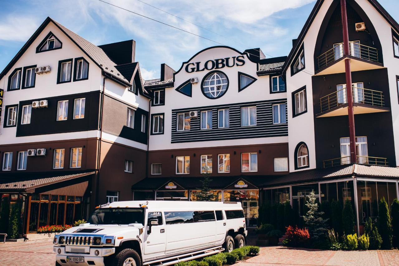 Globus Hotel Petrikov  Exterior foto